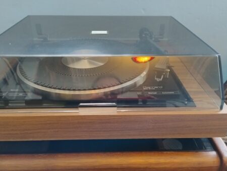 Original Garrard SP25 Turntable, from the 1980’s, fully reconditioned with phono preamp and Bluetooth transmitter.