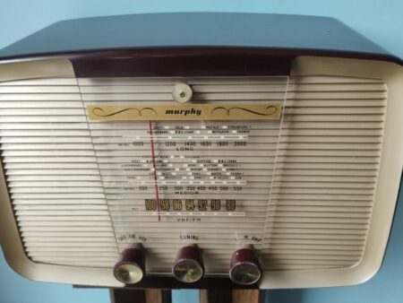 Vintage 1950’s Murphy radio, converted to Bluetooth Speaker